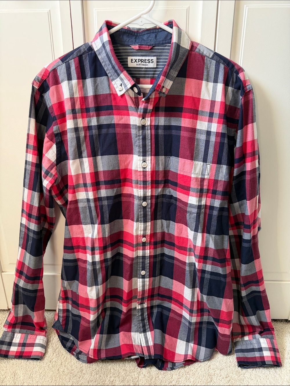 Express Men’s pink, Navy & White Plaid Button-Down Shirt